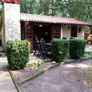 Witte wieven bungalow 17